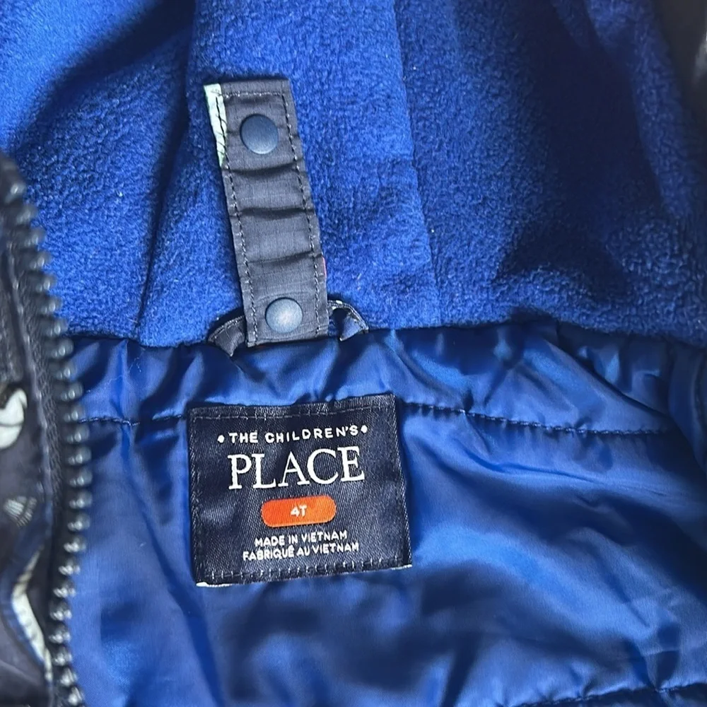 Boy Bundle Of Jackets and Sweaters Size 5